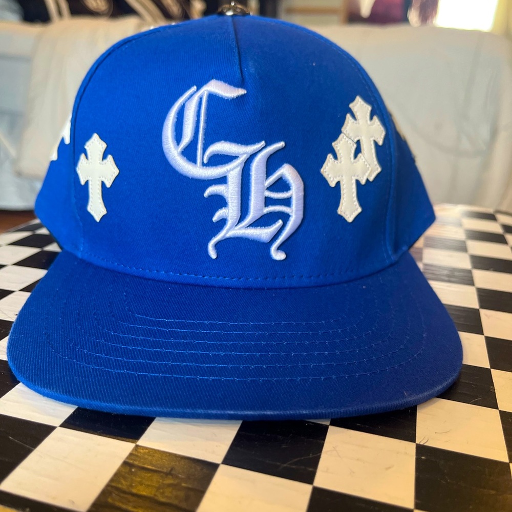 Chrome heart hat